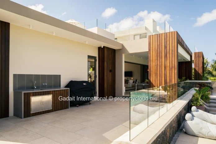 Exceptional Villa in Anahita, Mauritius – Panoramic Views Over Golf and Mountains