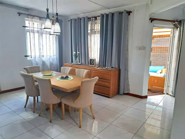Beautiful house for sale fully furnished in La Gaulette with swimming pool.