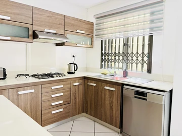 3 Bedroom Townhouse, Duplex