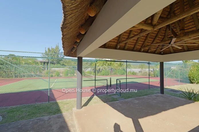 Apartment in Rivière Noire, Tamarin, 180m², 3 bedrooms, swimming pool, seaside, accessible to foreigners;