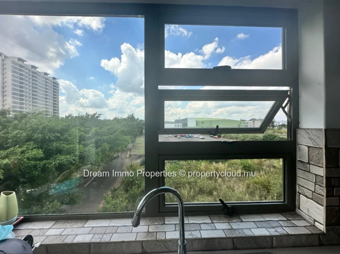 Appartement 2 Ch Vue Montagne Dans Résidence Moderne À Phoenix – Ile Maurice