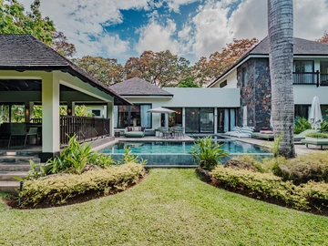 4 Bedroom Villa