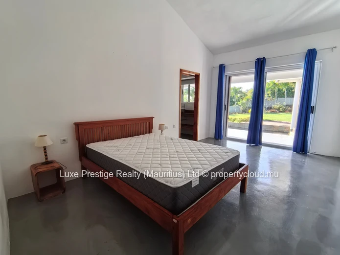 Luxury 4-Bedroom Villa with Coin de Mire Views in Domaine de Belle Vue | Spacious Family Home Near Northfields Intern...
