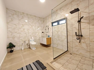 4 Bedroom Villa