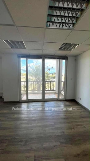 Office to Rent – Grand Baie Business Park | 117 m² | Available Now