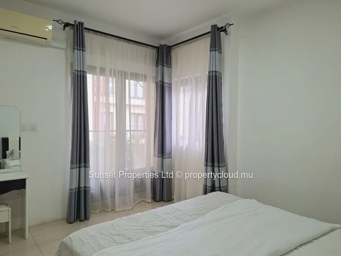 Apartment | 3 Bedrooms | 900m from the Beach