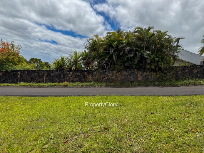 1,056 Sqm / 278 Toises Plot For Sale | La Vanille, Floréal | High End Gated Development | Amazing View | Rs 11M