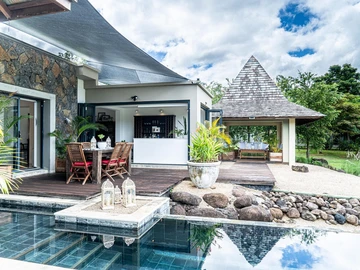 5 Bedroom Villa