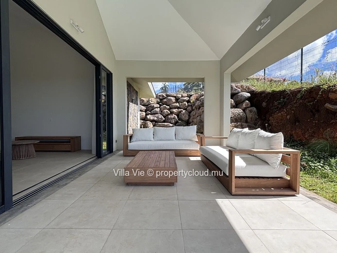 Belle Vue - New 3-bedroom house with swimming pool