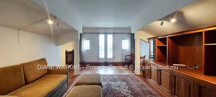 À Louer - Penthouse de 3 chambres à coucher à Floréal