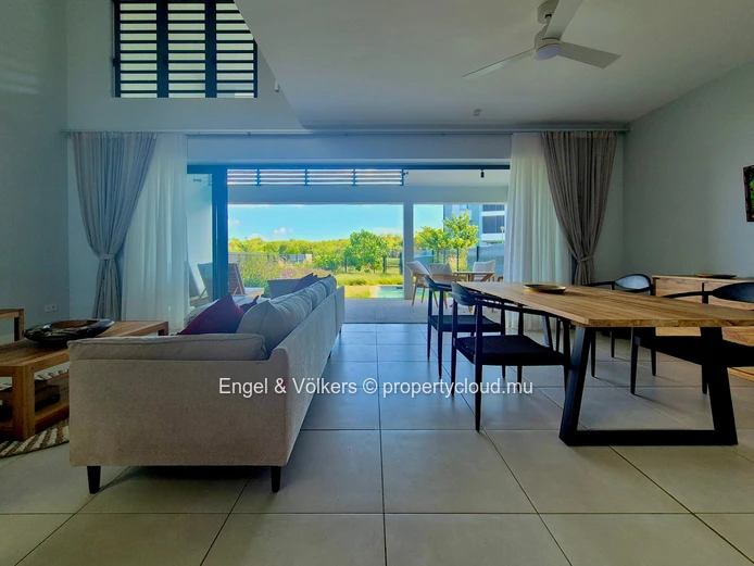 Modern 4-Bedroom Duplex with Private Pool & Gold Membership Benefits
