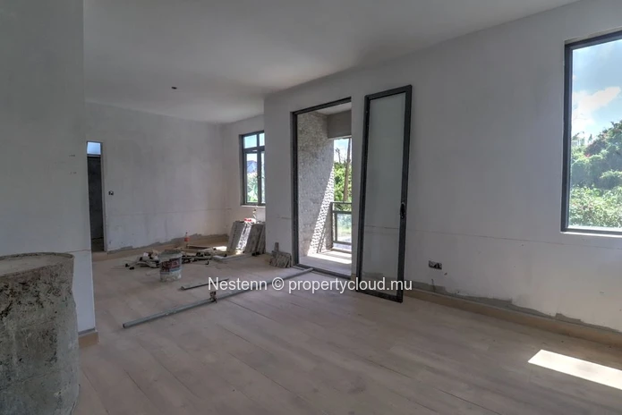 Modern duplex villa with 3 bedrooms close to amenities.