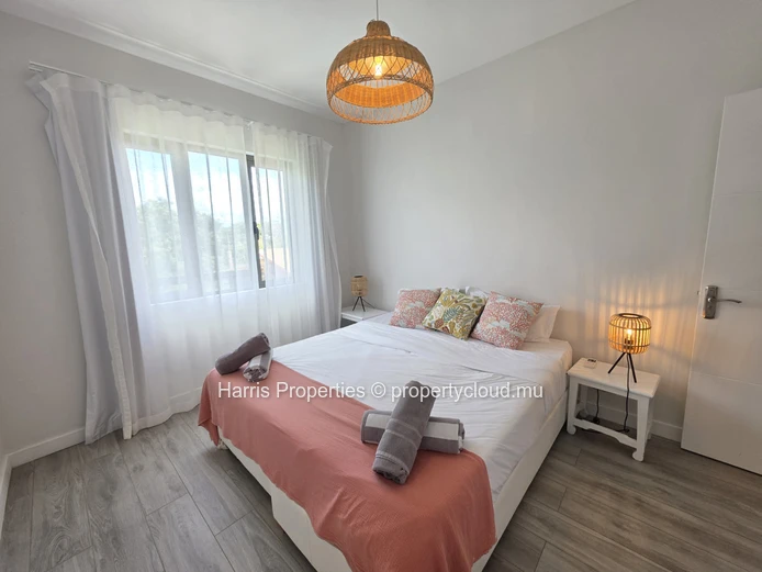 Exquisitely furnished and luxurious apartment for sale in Pereybere