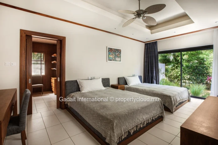 Villa d'exception à Anahita Golf and Resort, vue imprenable sur le golf et l'océan