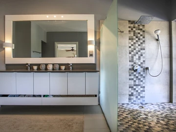 4 Bedroom Townhouse, Duplex
