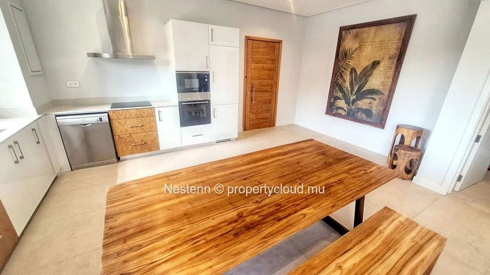 Appartement flambant neuf moderne de 2 chambres