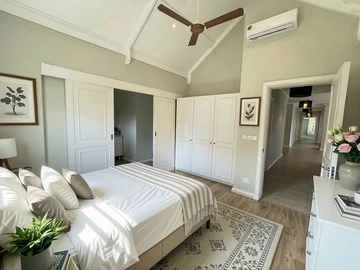 4 Bedroom Villa