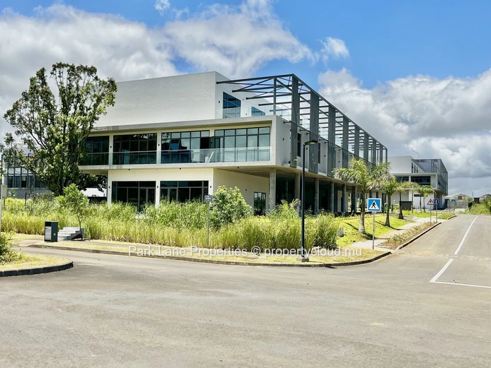 Espace commercial de premier ordre au sein de Vivea Business Park