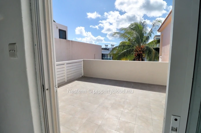 Renovated villa of 3 bedrooms close to the beach