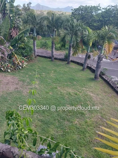 Villa familiale 4 chambres avec piscine à vendre – Village des Pêcheurs, Rivière Noire