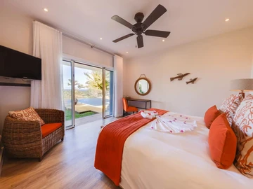 4 Bedroom Villa