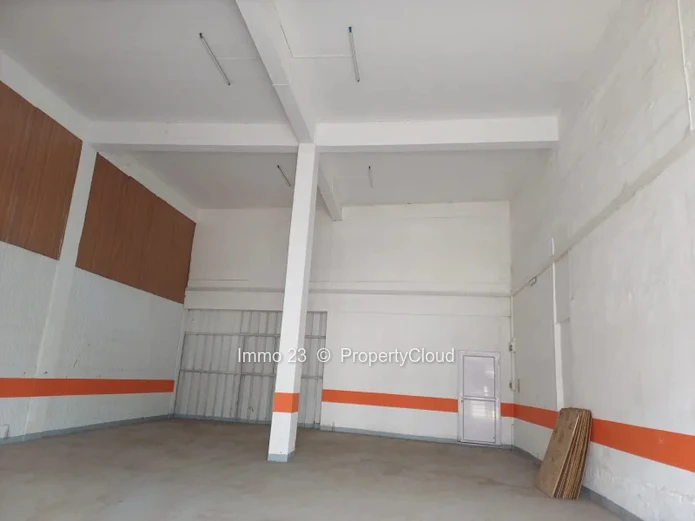 Warehouse - 180m2 - Port Louis - Ref. EN82682LO