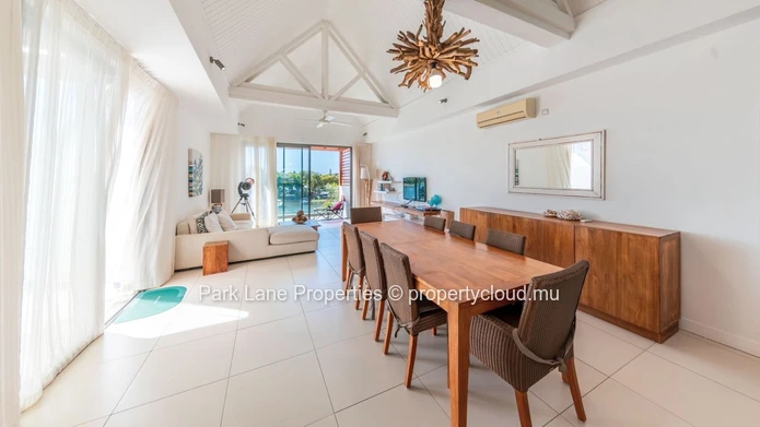 Penthouse RES sur la marina!