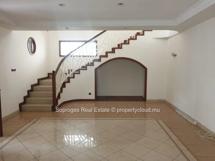 Spacious Family House in Beau Bassin