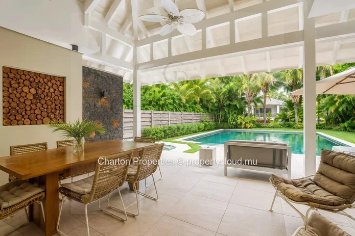 Villa de 3 chambres avec vue golf et vaste parcelle au cœur d’un cadre résidentiel exclusif