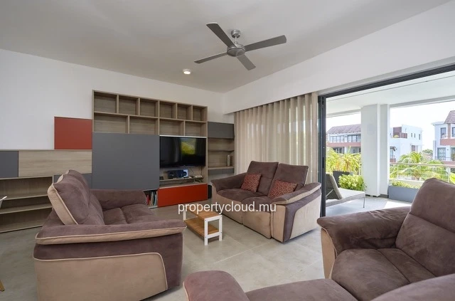 For sale: 3-bedroom apartment accessible to foreigners in Mont Choisy.