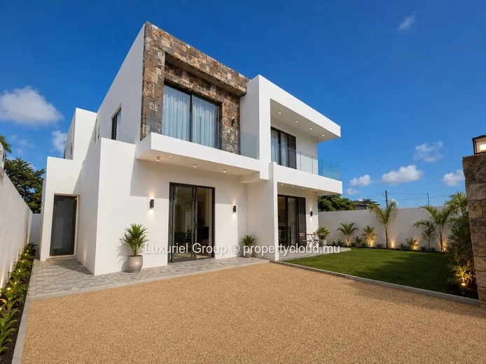 Brand-New Villa With Private Pool For Rent – Calodyne