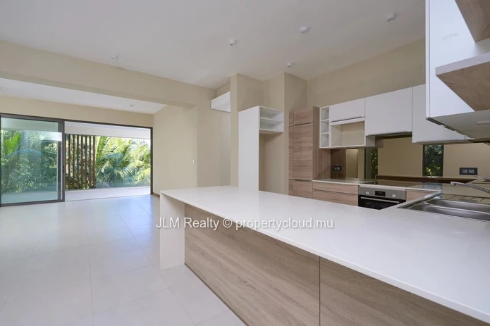 Appartement avec Piscine Privative à Vendre à Pointe aux Canonniers, Île Maurice