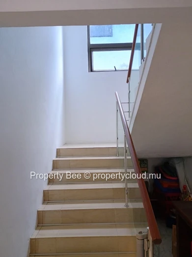 16ème Mille (Forest-Side) : 2021 House 5-Bedrooms / 3 Bathrooms