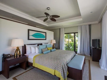 6 Bedroom Villa