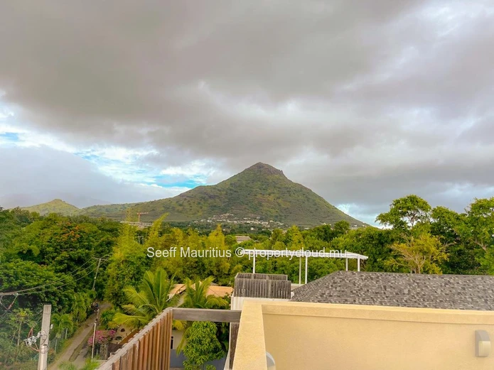 Penthouse avec toit terrasse avec vue imprenable à vendre
