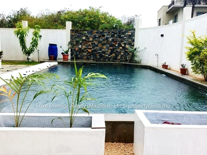 Villas & Duplex à Louer Longue Durée dans le Nord de l’Île Maurice | 2–4 Chambres | 50 000–90 000 MUR