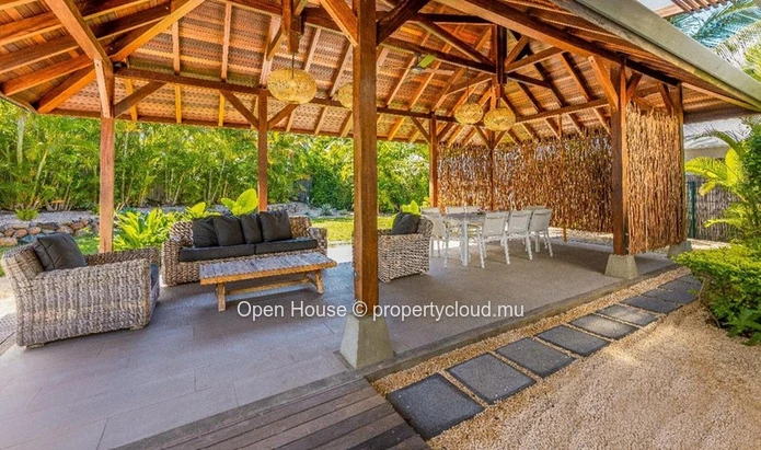 Villa PDS de 3 chambres avec piscine privée à Rivière Noire