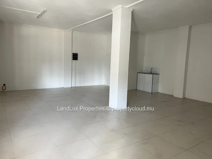 Commercial space for rent in Quatre Bornes