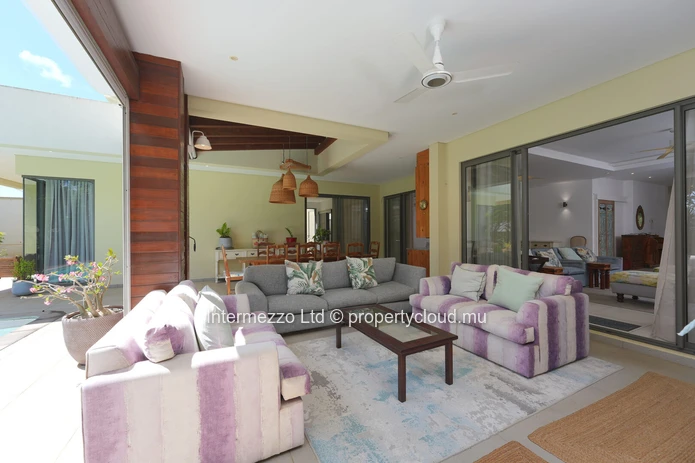 Title tag Villa for sale Mont Mascal – Private 6-villa residence | Intermezzo