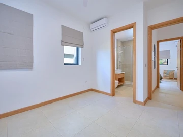 4 Bedroom Apartment