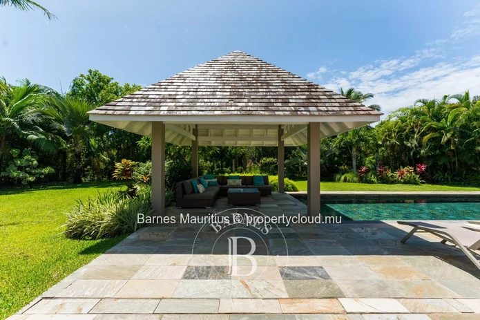 ANAHITA GOLF RESORT – Villa d’exception de 4 chambres avec piscine et vue sur le parc
