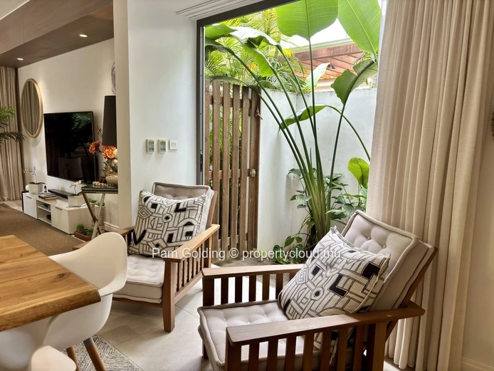 Villa 3 chambres en suite orientée Est à Mont Choisy Golf & Beach Estate, Grand Baie, Île Maurice
