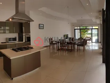 4 Bedroom Townhouse, Duplex