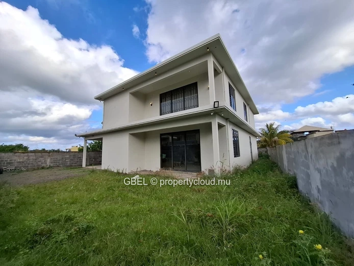 For Sale – 2-Storey Building | Lotissement Le Mahé Beau Vallon