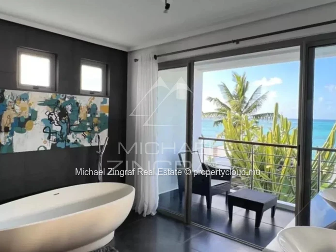 Mauritius – Exceptional 4-Bedroom Beachfront Villa with Panoramic Ocean Views in Pointe aux Canonniers