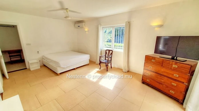 4-bedroom family home in a huge garden