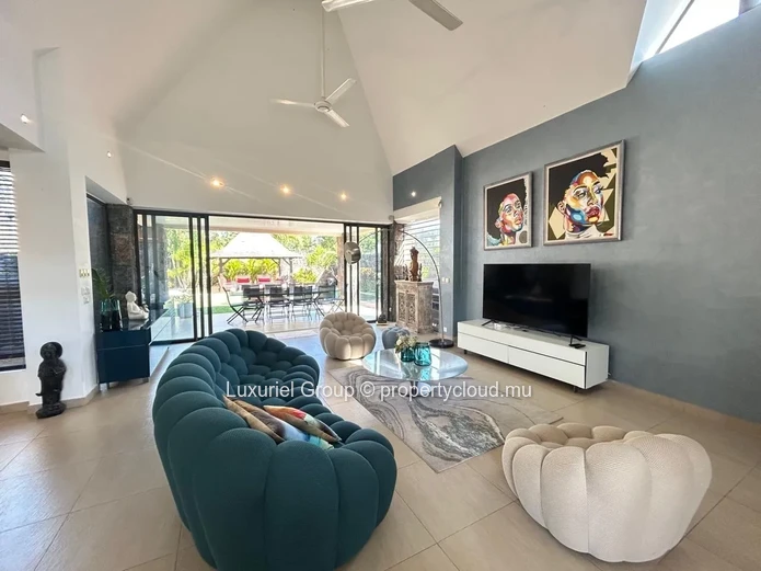 Luxury Villa For Rent In Pereybere – Secure Gated Estate