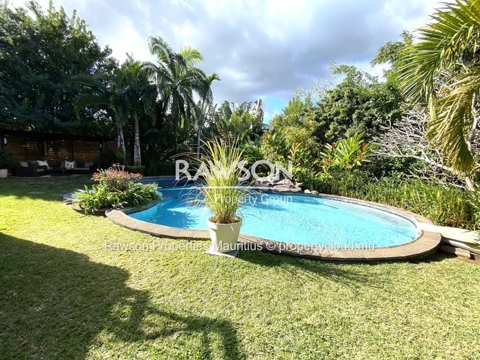 Emerald Haven : Villa De 4 Chambres Sur 2000M2 De Splendeur De La Nature