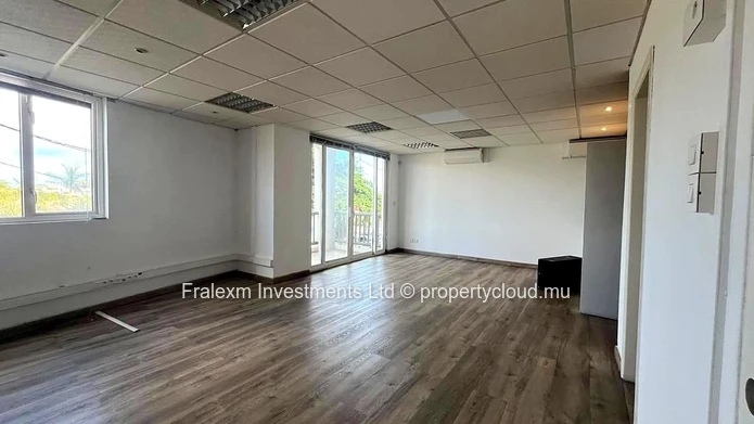 Office to Rent – Grand Baie Business Park | 117 m² | Available Now
