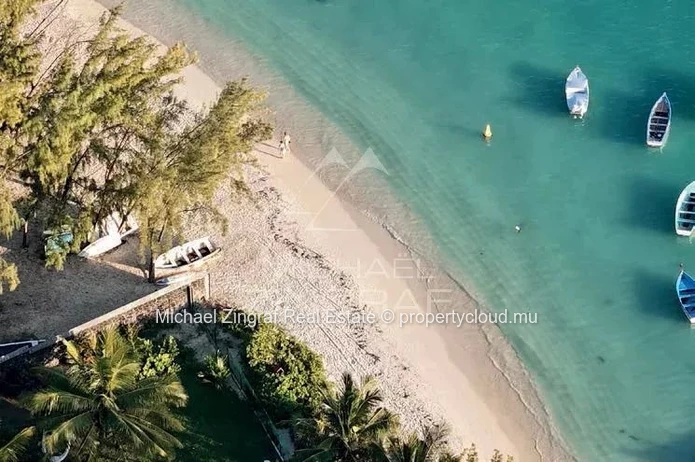 Exceptional 3-Bedroom apartment in Pointe aux Canonniers